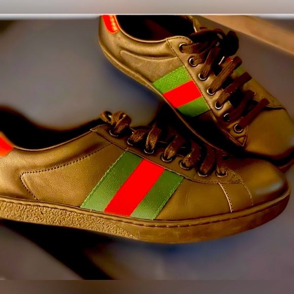 GUCCI NEW Ace Low Top Sneakers: Unisex size 40- 6.5 Men Never Worn Firm Price! - Picture 9 of 12